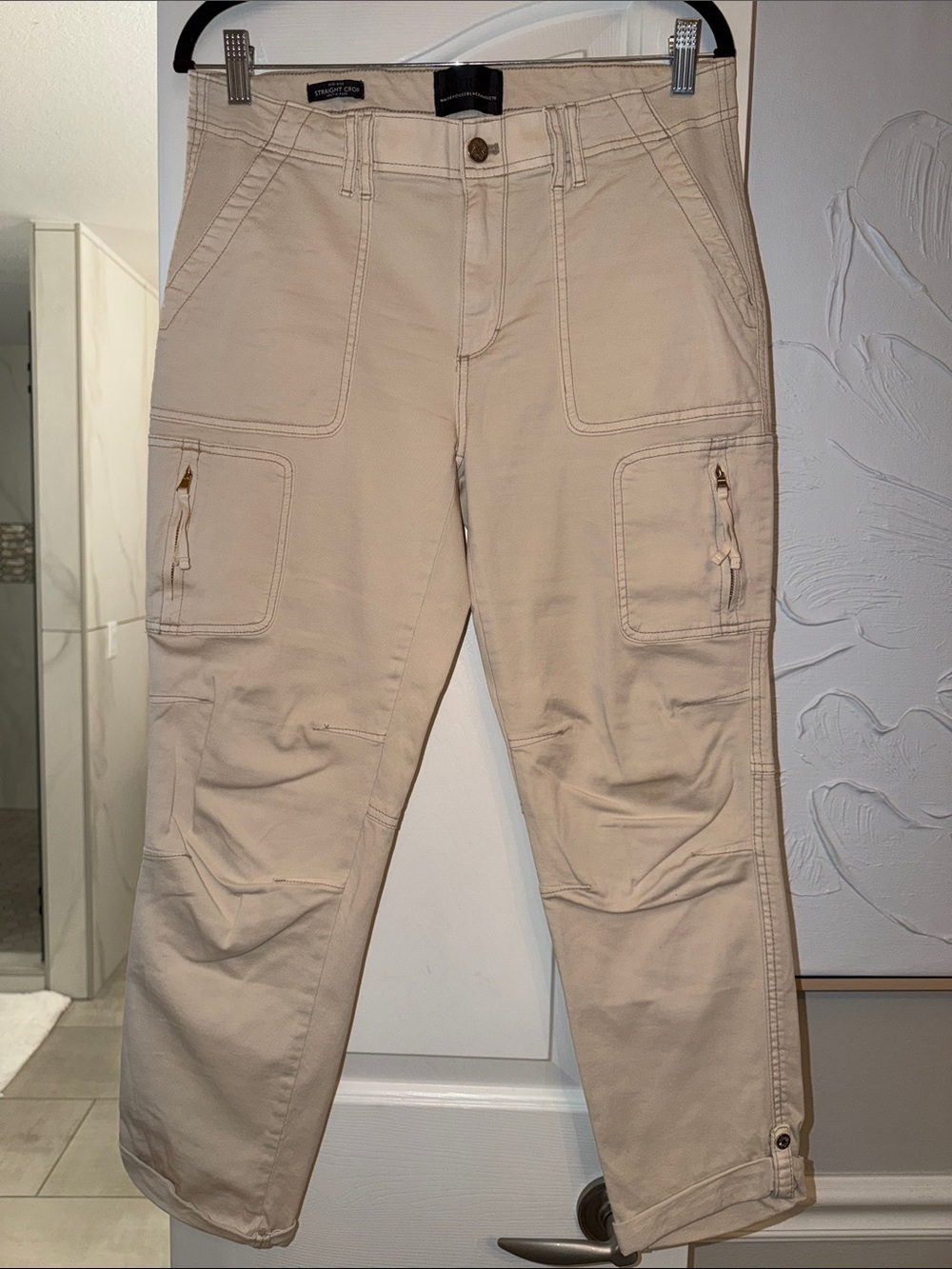 White House Black Market Sand color Pret-a-Pedi pants Like New Size 6